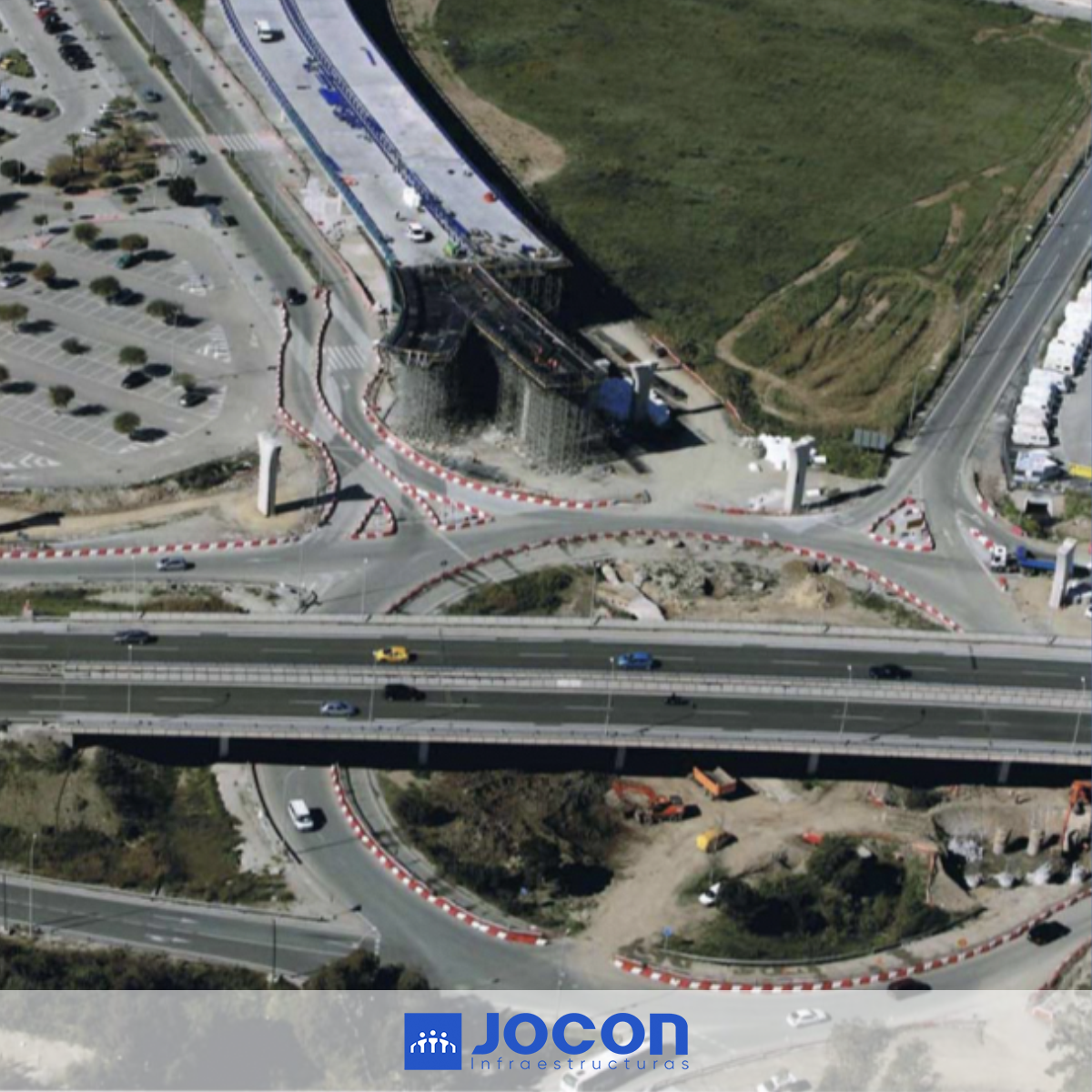 Acceso a la nueva terminal del Aeropuerto de Málaga durante las obras de construcción.
