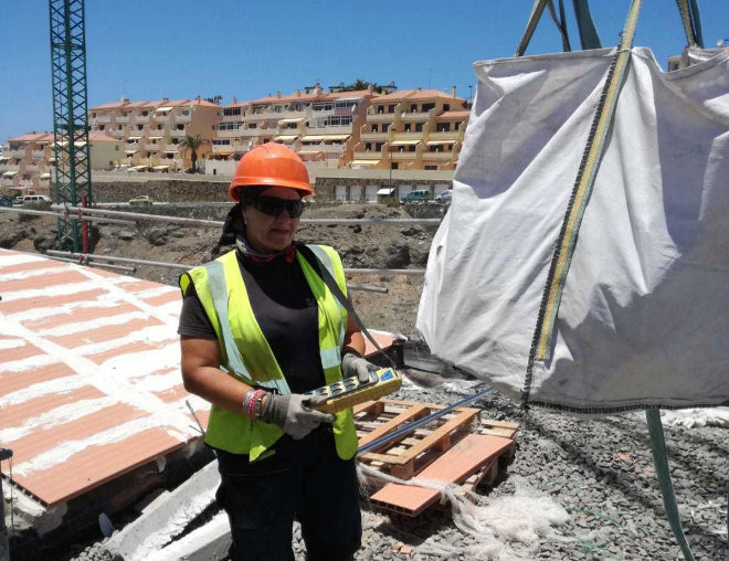 Trabajadora de la construcción / Diario El Mundo